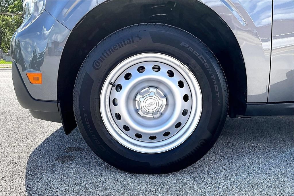 Certified 2025 Ford Maverick XL w/ Equipment Group 101A AWD/4WD image 9