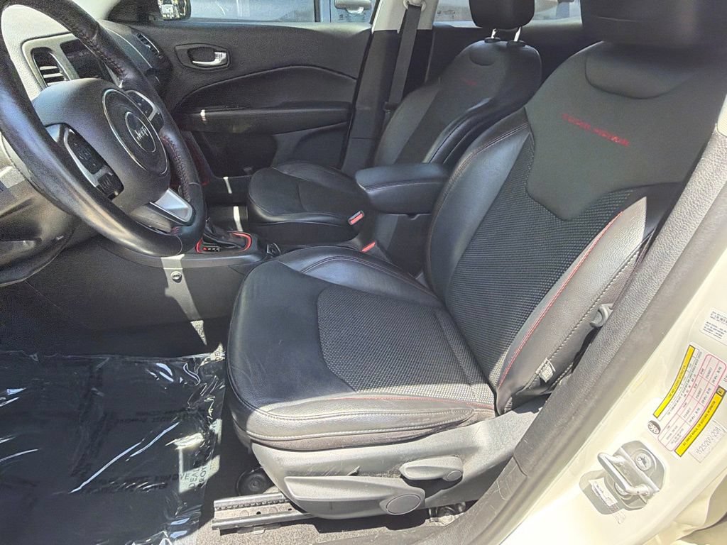 Used 2020 Jeep Compass Trailhawk AWD/4WD image 22