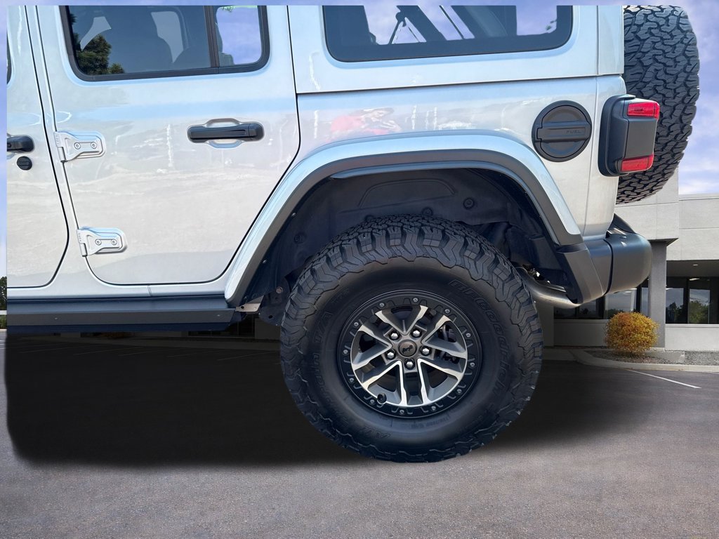 Used 2024 Jeep Wrangler Unlimited Rubicon 392 AWD/4WD image 37