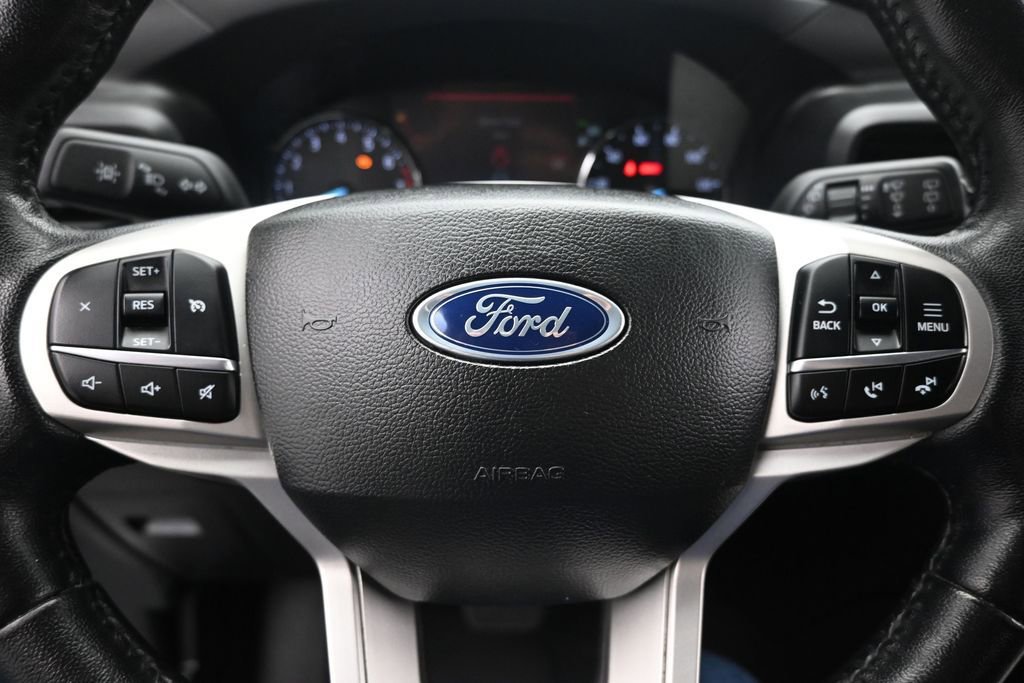 Certified 2023 Ford Explorer XLT RWD image 12
