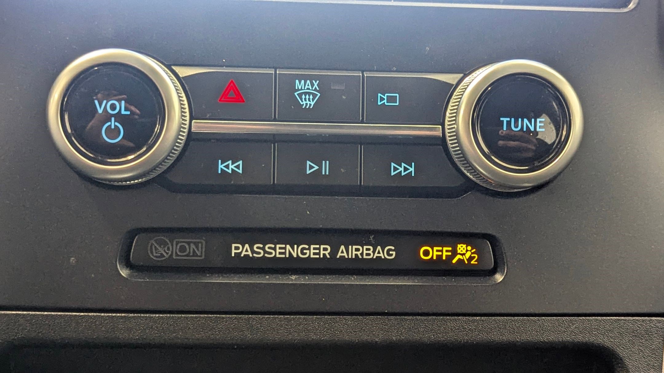 Certified 2022 Ford Edge ST-Line w/ Cargo Accessory Package image 27