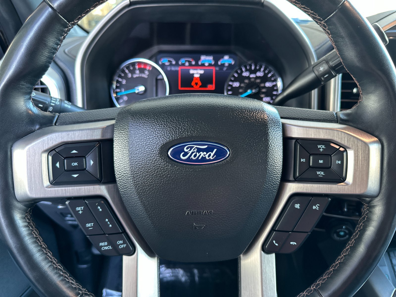 Certified 2022 Ford F250 Platinum w/ Tremor Off-Road Package image 23