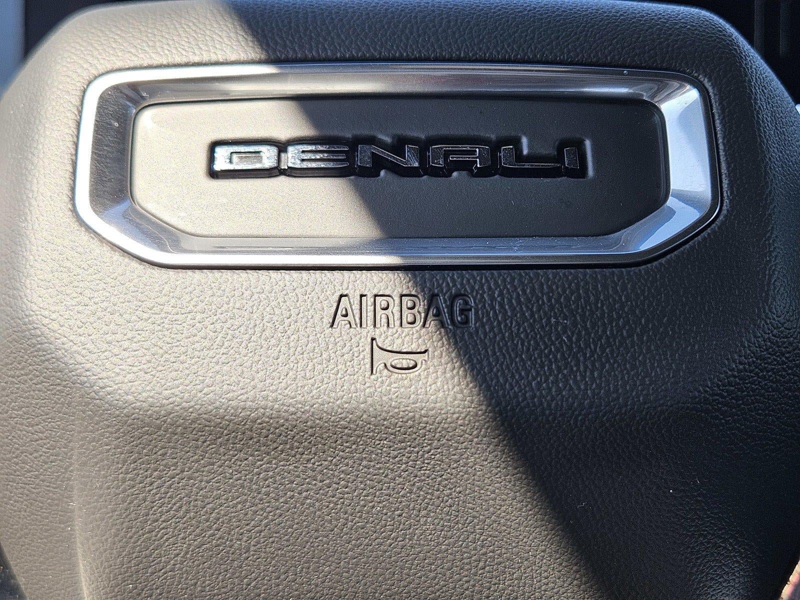 Used 2025 GMC Yukon Denali w/ Sun & Power Step Package AWD/4WD image 26