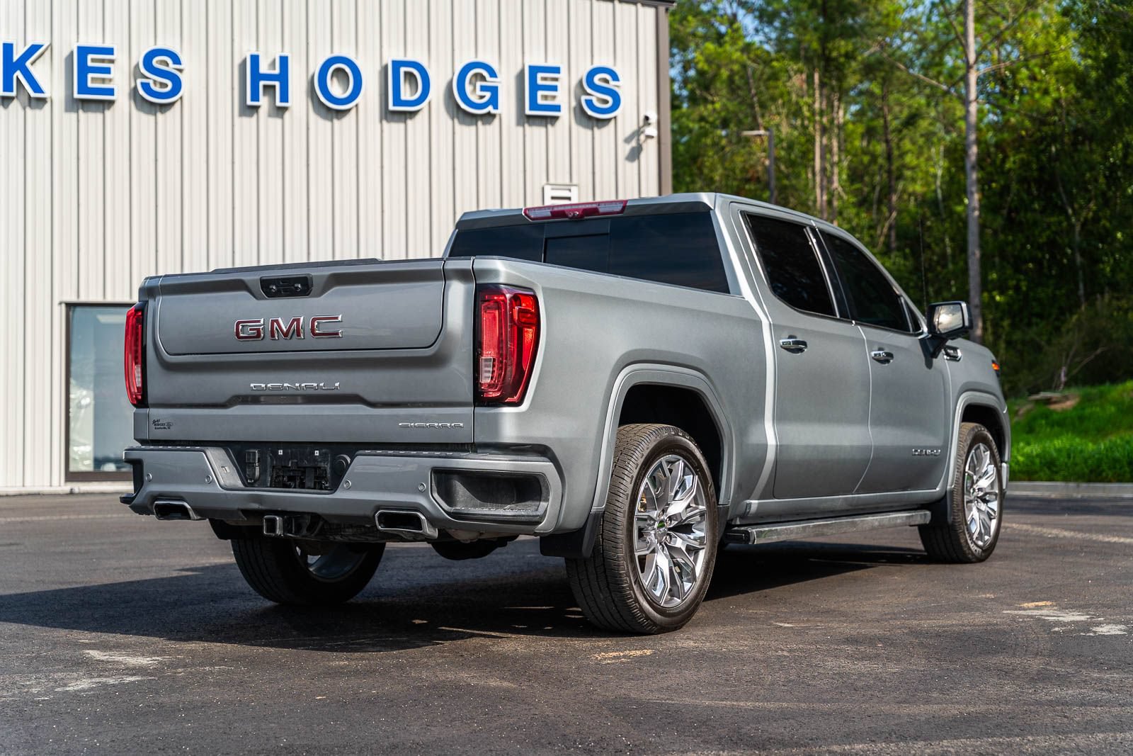Used 2023 GMC Sierra 1500 Denali w/ Denali Reserve Package AWD/4WD image 7