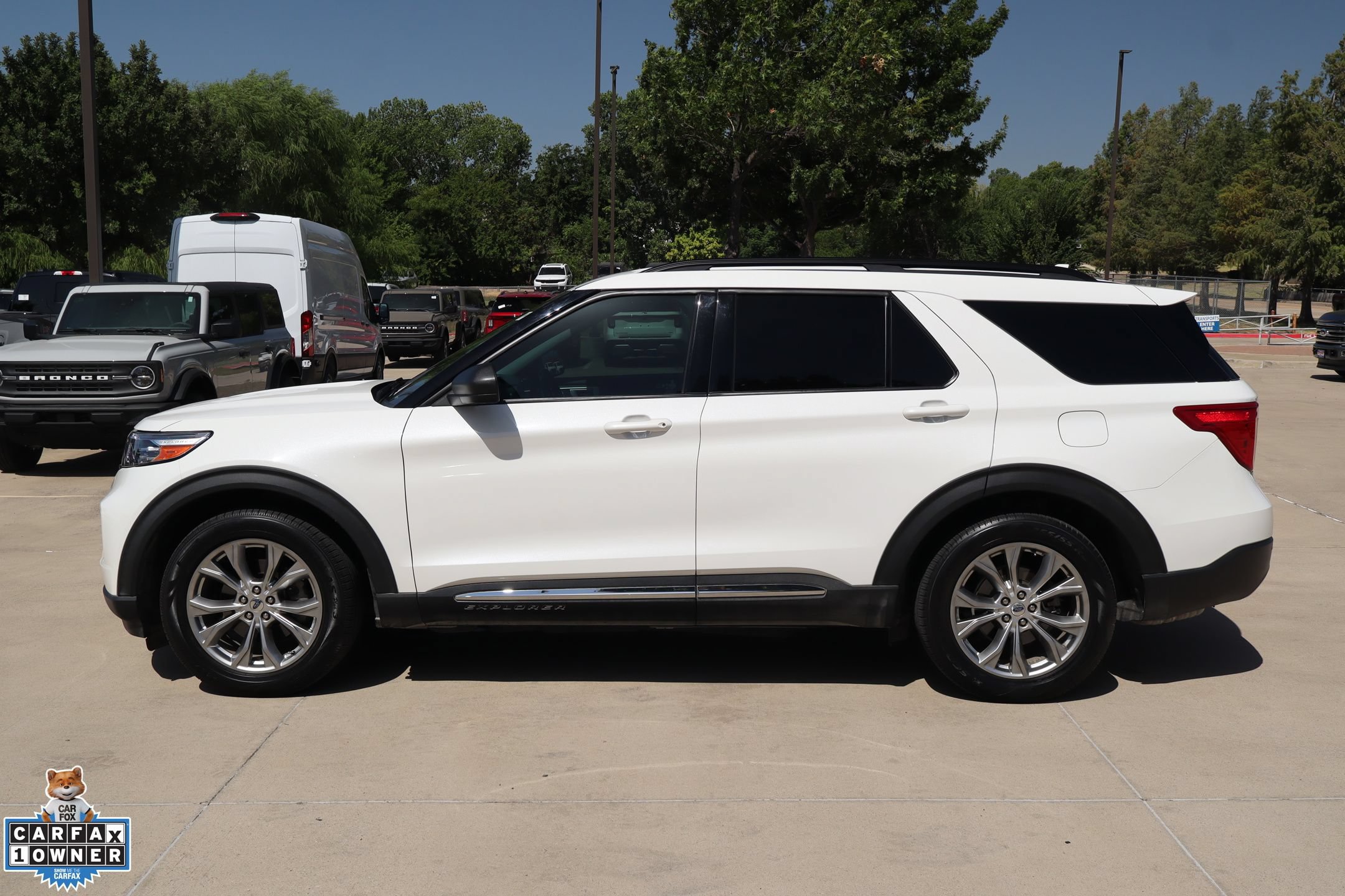 Certified 2021 Ford Explorer XLT w/ Equipment Group 202A RWD image 7