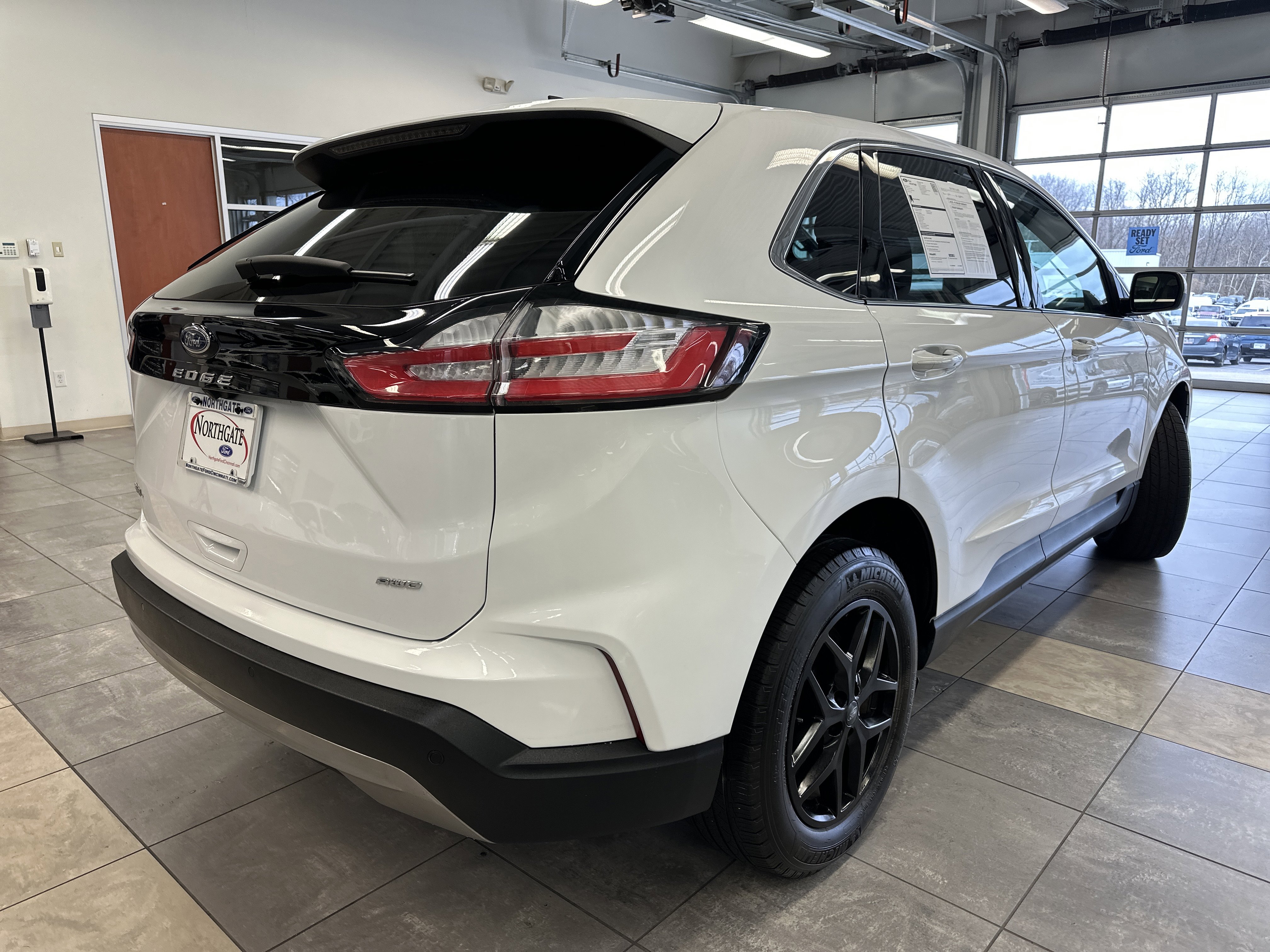 Certified 2023 Ford Edge SEL w/ Convenience Package image 13