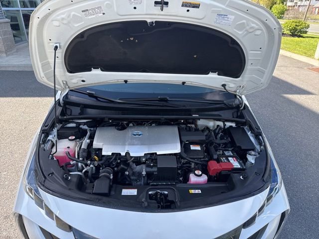 Used 2018 Toyota Prius Prime Premium FWD image 17