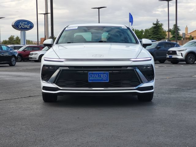 Used 2024 Hyundai Sonata SEL FWD image 2