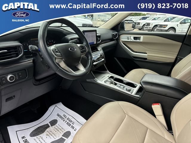 Certified 2022 Ford Explorer Limited w/ Hybrid Equipment Group 310A image 18