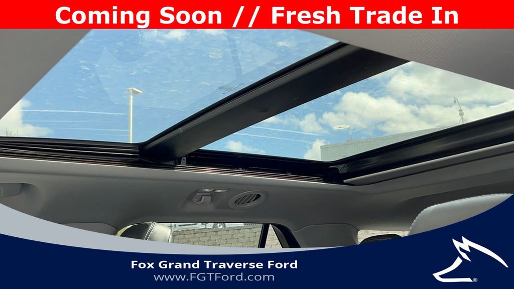 Certified 2023 Ford Explorer XLT w/ Equipment Group 202A AWD/4WD image 7