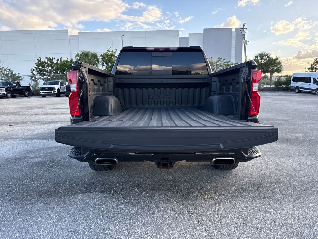 Used 2021 Chevrolet Silverado 1500 High Country w/ Technology Package image 31