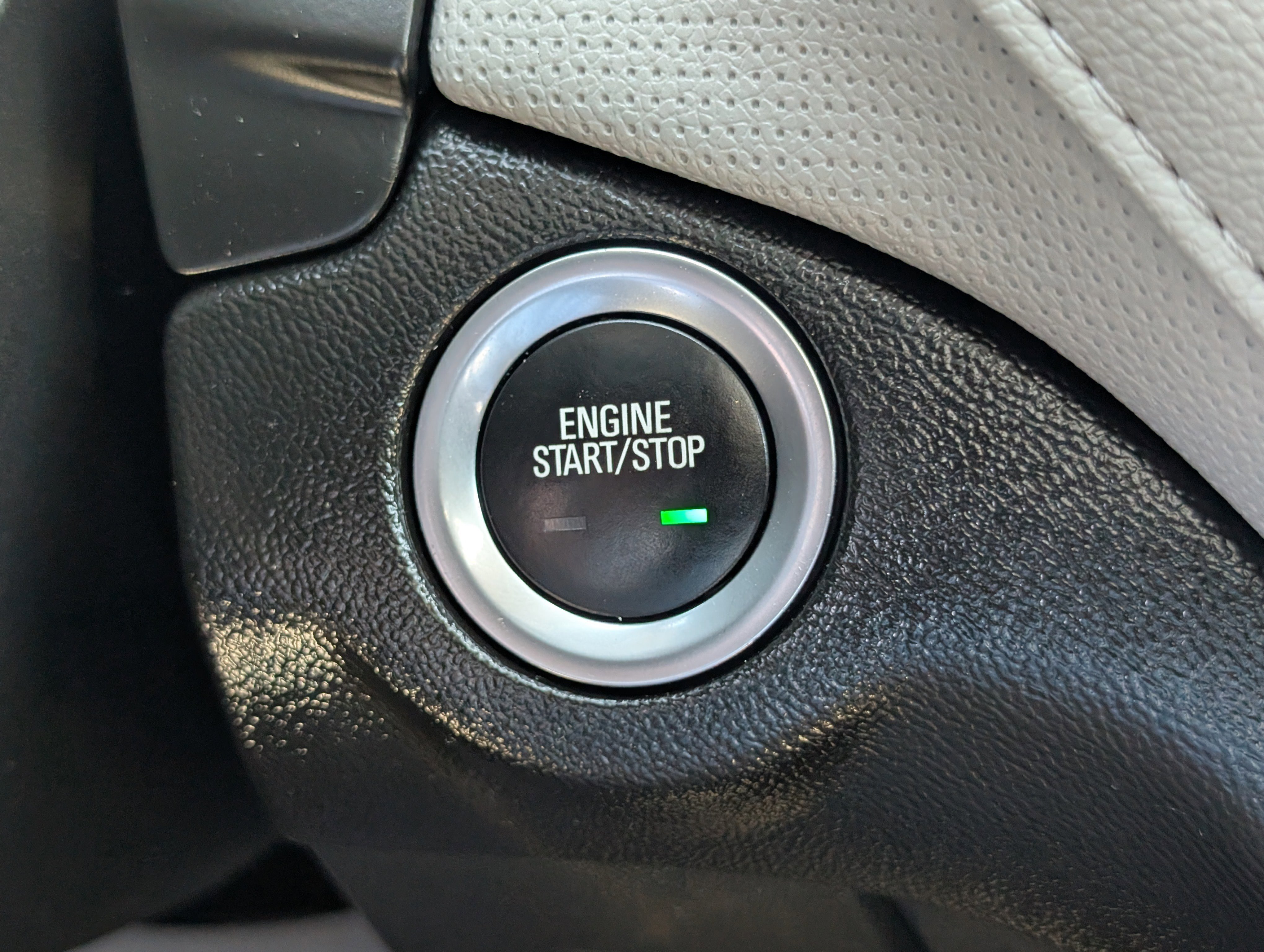 Used 2019 Chevrolet Equinox Premier AWD/4WD image 25