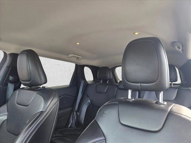 Used 2020 Jeep Cherokee Latitude Plus w/ Cold Weather Group FWD image 14