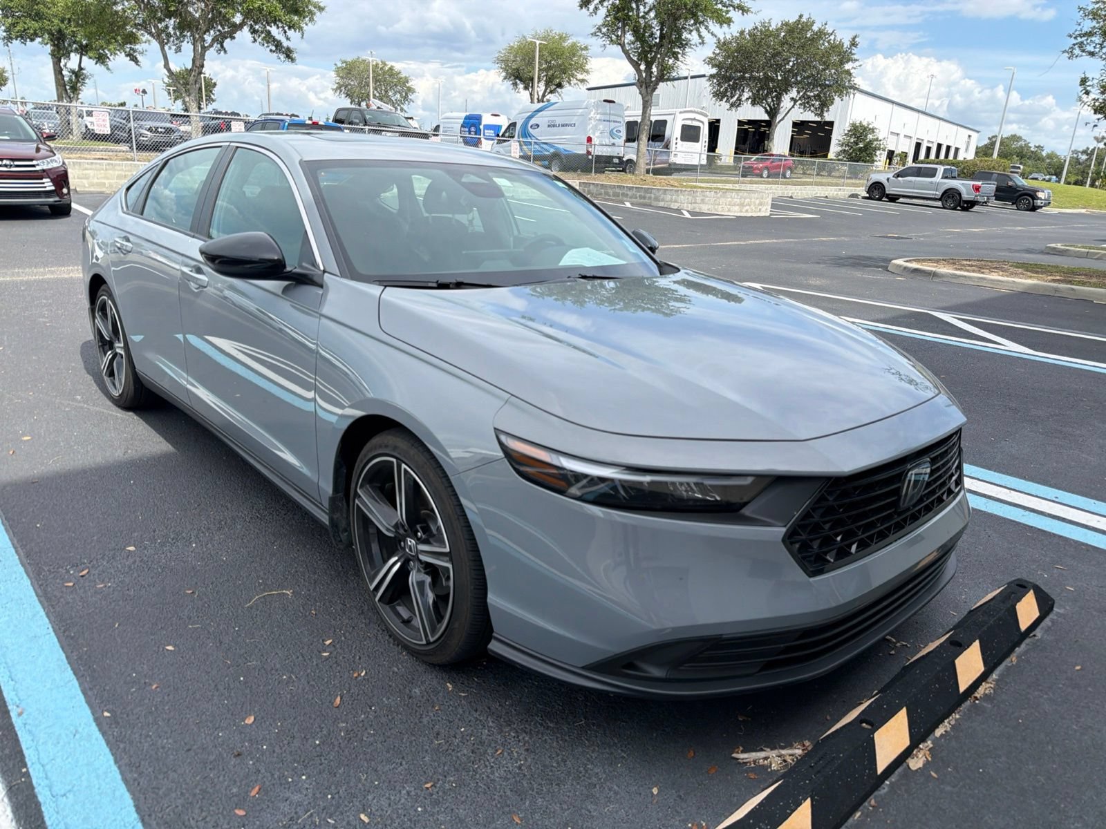 Used 2024 Honda Accord Sport image 1