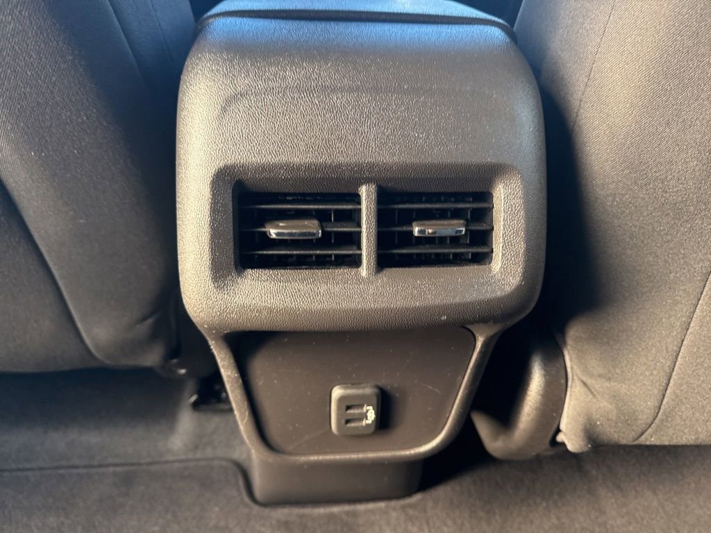 Used 2019 Chevrolet Equinox LS image 19