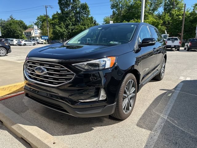 Certified 2024 Ford Edge Titanium AWD/4WD image 3