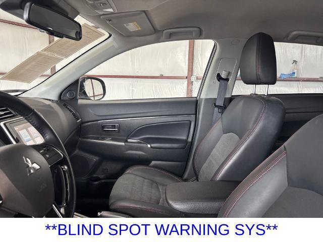 Used 2025 Mitsubishi Outlander Sport SE AWD/4WD image 11