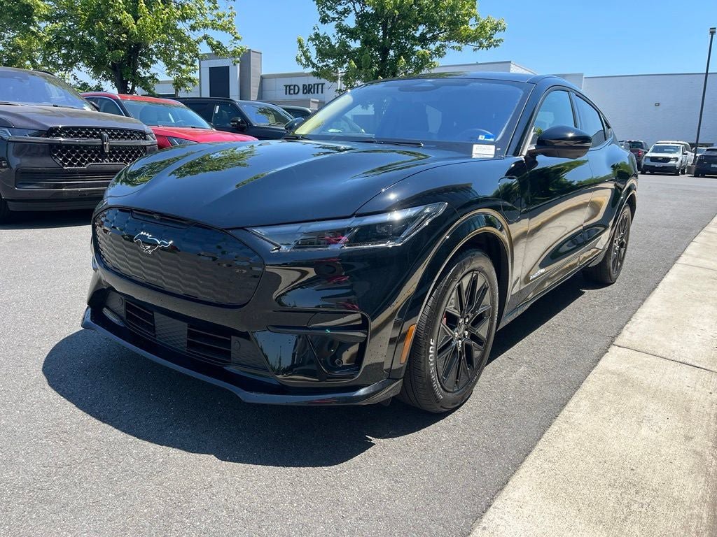 Certified 2025 Ford Mustang Mach-E Premium w/ Sport Appearance Package AWD/4WD image 3
