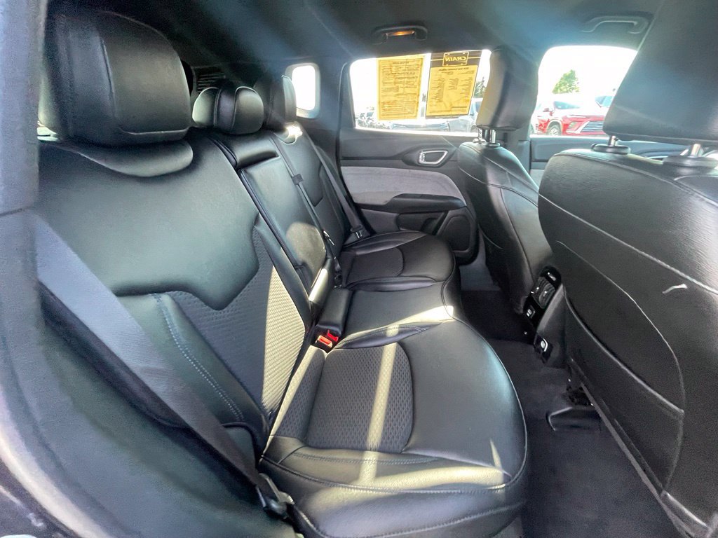 Used 2024 Jeep Compass Latitude AWD/4WD image 27