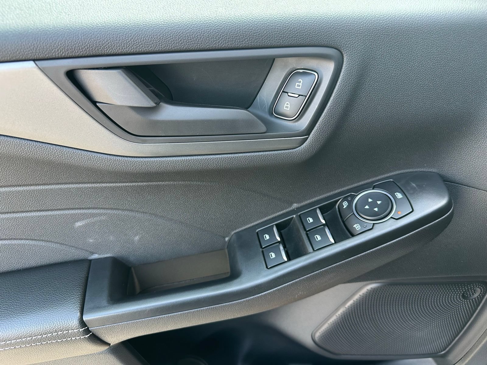 Certified 2025 Ford Escape Active FWD image 6