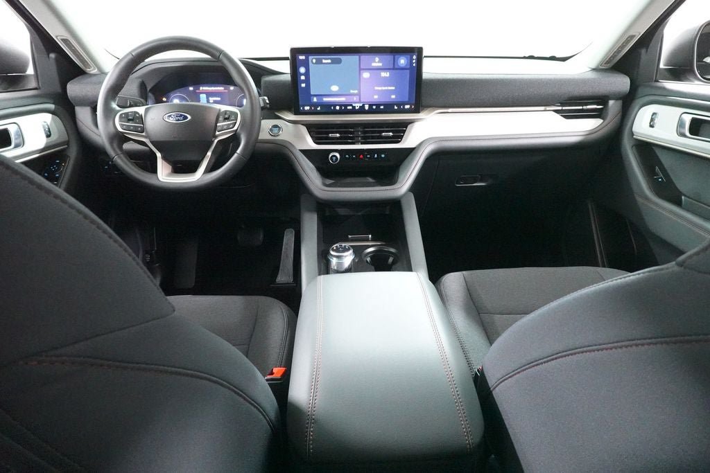 Certified 2025 Ford Explorer Active AWD/4WD image 13