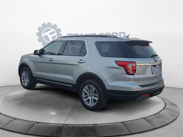 Certified 2019 Ford Explorer XLT w/ Equipment Group 202A AWD/4WD image 4