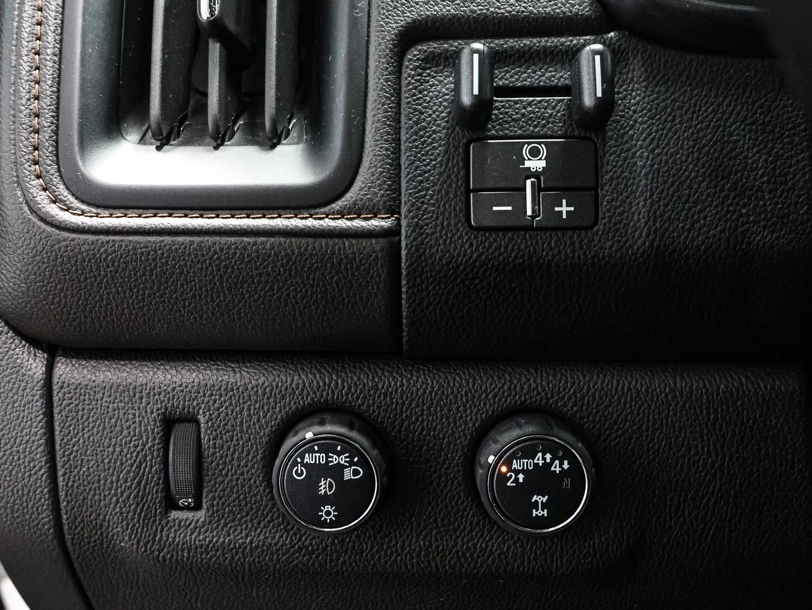 Used 2021 GMC Canyon AT4 image 29