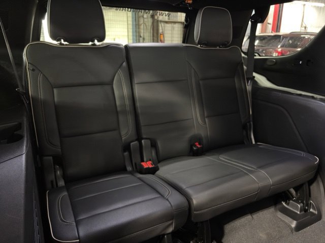Used 2023 GMC Yukon SLT w/ SLT Luxury Package AWD/4WD image 21
