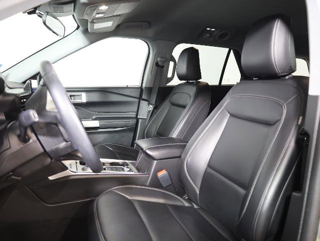 Certified 2023 Ford Explorer XLT w/ Equipment Group 202A image 7