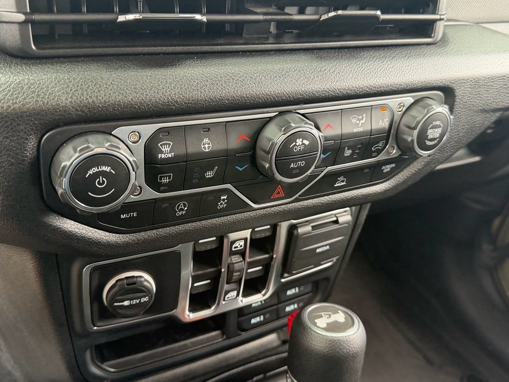 Used 2025 Jeep Wrangler Unlimited Sport AWD/4WD image 20