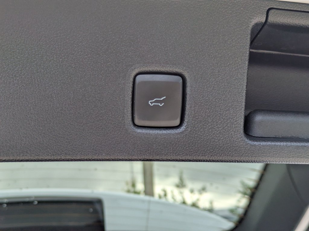 Certified 2022 Ford Escape SE FWD image 16