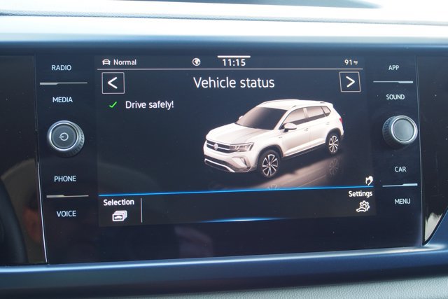 Used 2023 Volkswagen Taos SE AWD/4WD image 27