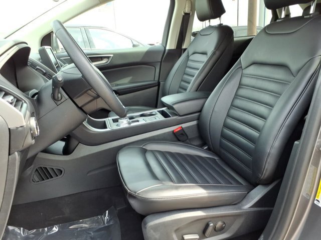 Certified 2024 Ford Edge SEL w/ Convenience Package AWD/4WD image 4