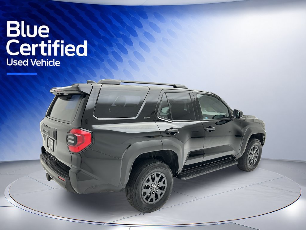 Used 2025 Toyota 4Runner SR5 AWD/4WD image 5