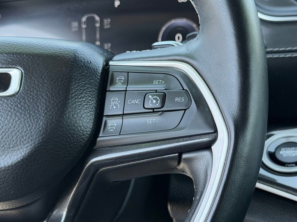 Used 2022 Jeep Grand Cherokee L Laredo w/ Luxury Tech Group I image 21