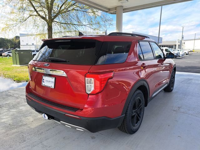 Certified 2022 Ford Explorer XLT w/ Equipment Group 202A image 4