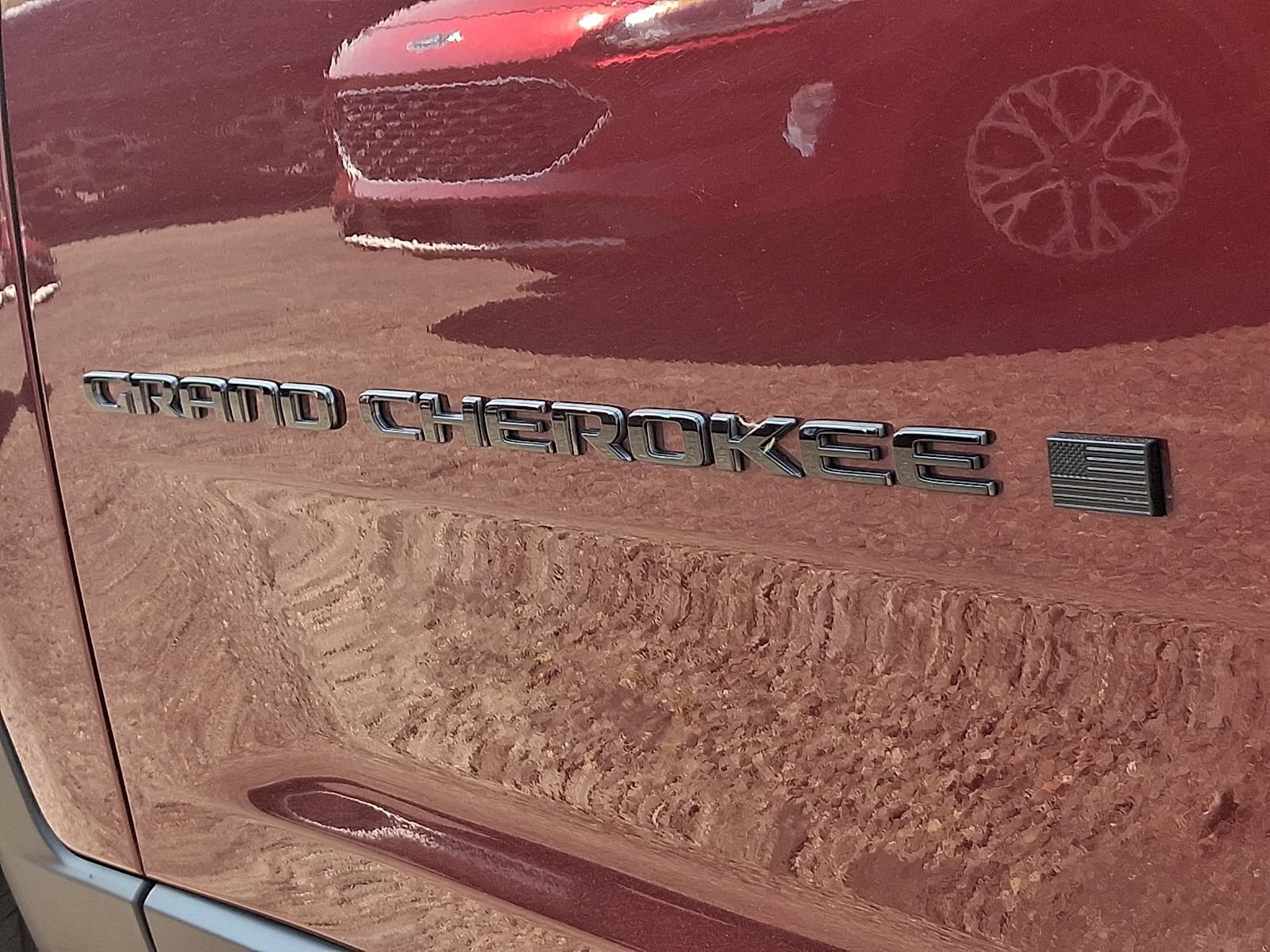 Used 2024 Jeep Grand Cherokee Altitude AWD/4WD image 30