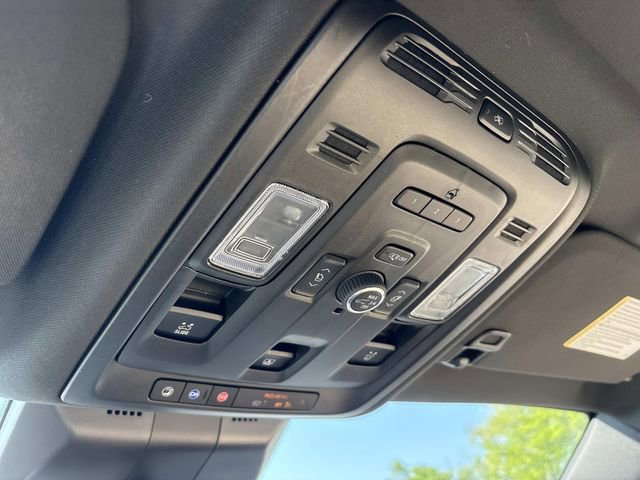 Used 2024 Cadillac Escalade ESV Premium Luxury w/ Performance Package image 35