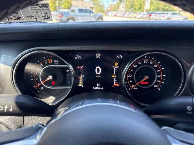 Used 2021 Jeep Wrangler Unlimited Sahara image 32