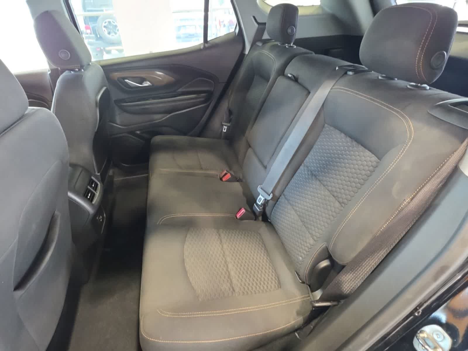 Used 2020 GMC Terrain SLE w/ Driver Convenience Package FWD image 32
