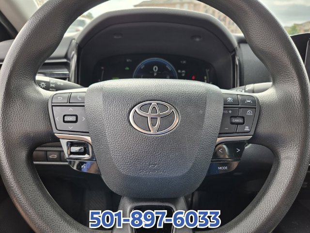 Used 2025 Toyota Camry LE FWD image 21