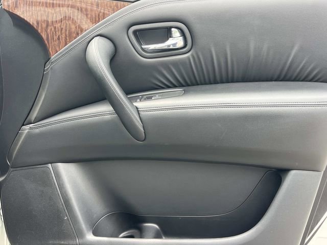 Used 2019 Nissan Armada Platinum w/ Interior Lighting Package RWD image 29