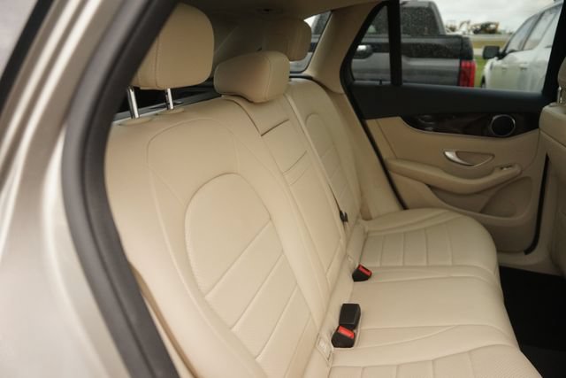 Used 2022 Mercedes-Benz GLC 300 image 17