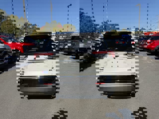 Used 2021 Toyota RAV4 XSE image 7