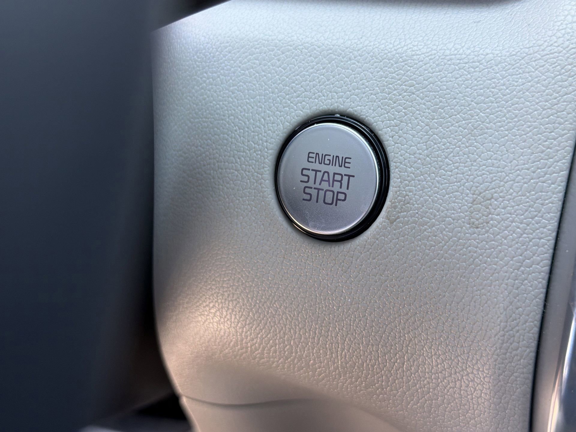 Used 2023 Kia Sorento SX Prestige image 23