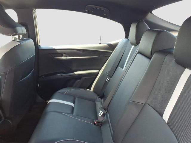 Used 2025 Toyota Camry SE FWD image 9