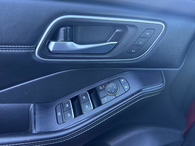 Used 2021 Nissan Rogue SL image 10