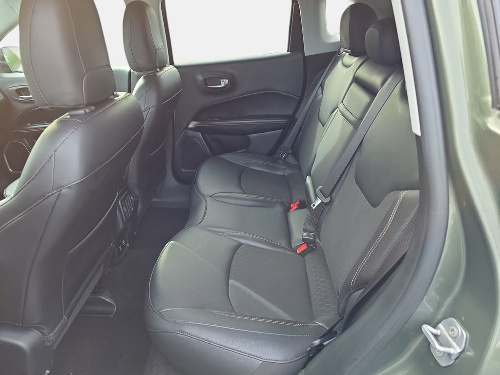 Used 2019 Jeep Compass Latitude AWD/4WD image 11