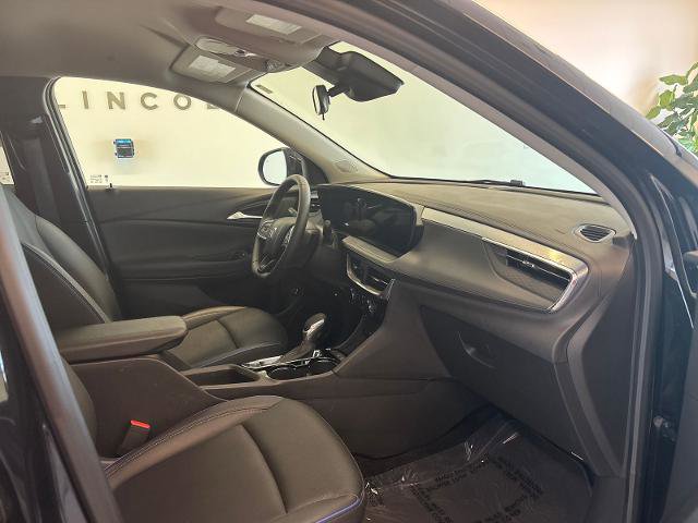 Used 2025 Buick Encore GX Sport Touring FWD image 6