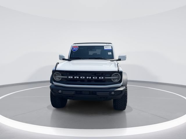 Certified 2021 Ford Bronco Outer Banks w/ Sasquatch Package AWD/4WD image 2